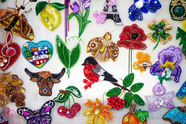 Kolekcja haftów i nici